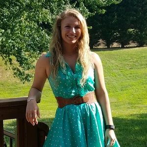 Meet your Posher, Evie